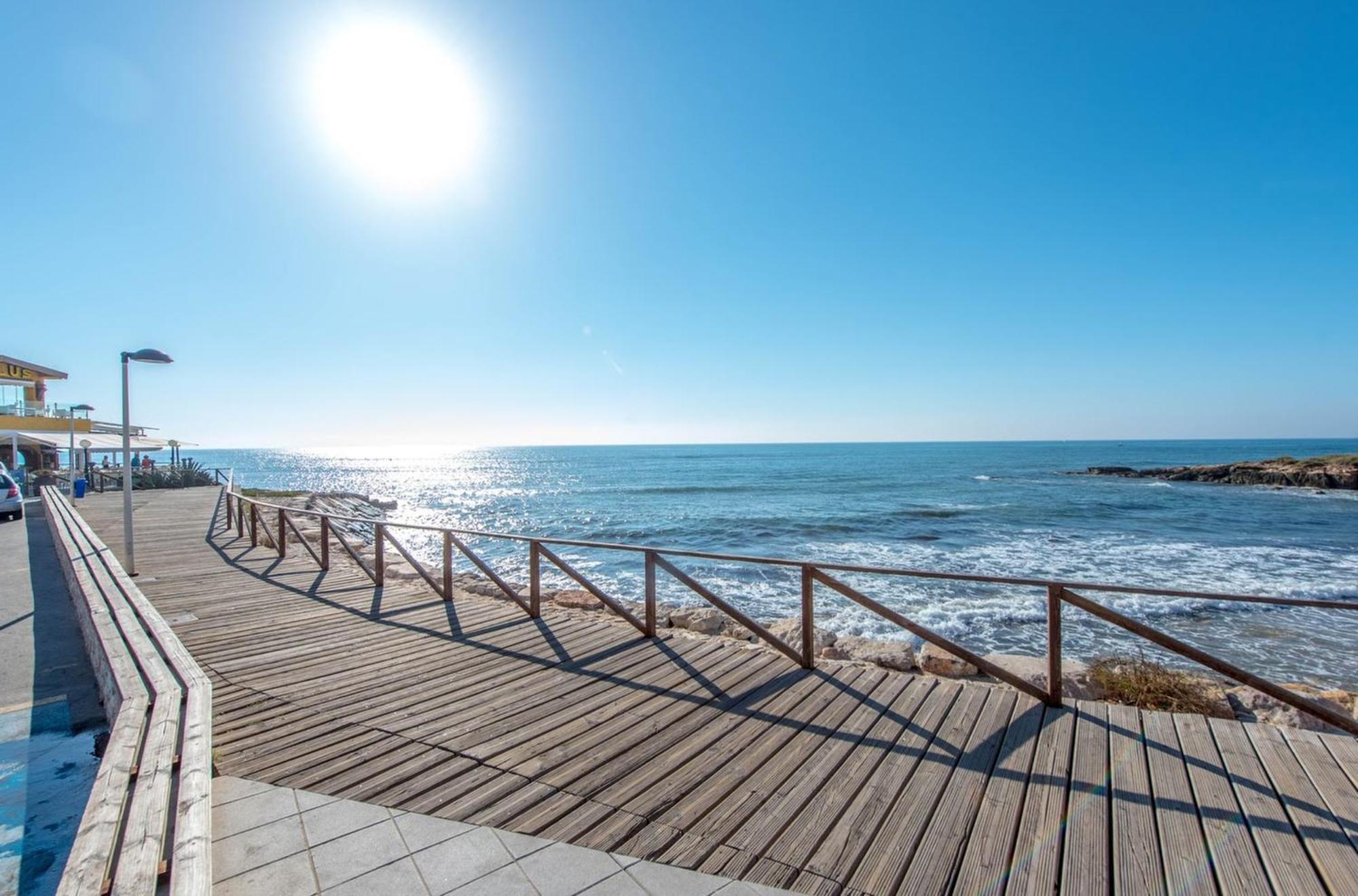 Punta Prima - Sun & Beach & Golf & Bike - Spanish South-Facing Terrace Apartment - La Recoleta - By The Sea Торрев'єха Екстер'єр фото